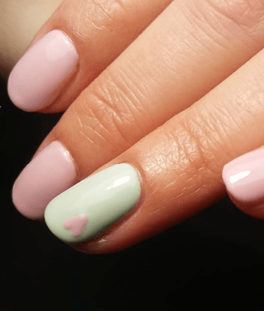 Manikīrs un pedikīrs mājās