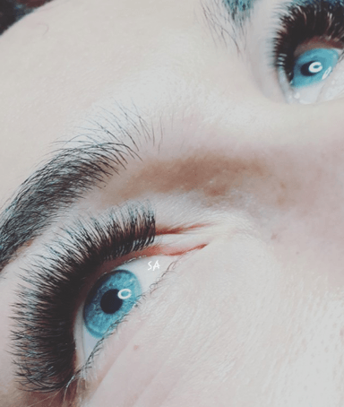 Kosmētiķe Simona Bondare