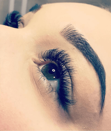 Юля Пескова